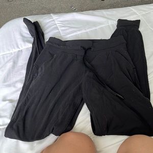 Tight lululemon joggers